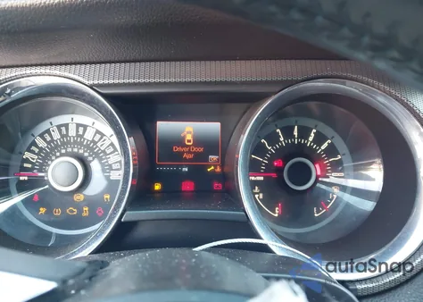 2013 Ford Mustang Gt Premium z USA, uszkodzony, nr VIN 1ZVBP8CF2D5284143